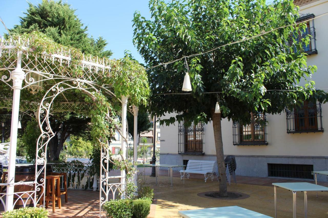 Hotel Boutique La Zubia Экстерьер фото